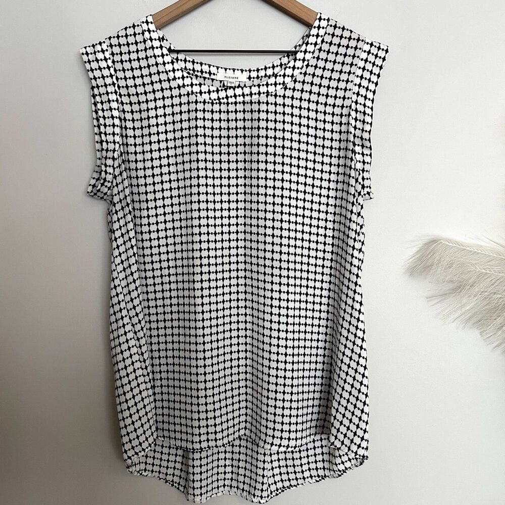 Pleione Black and White Blouse